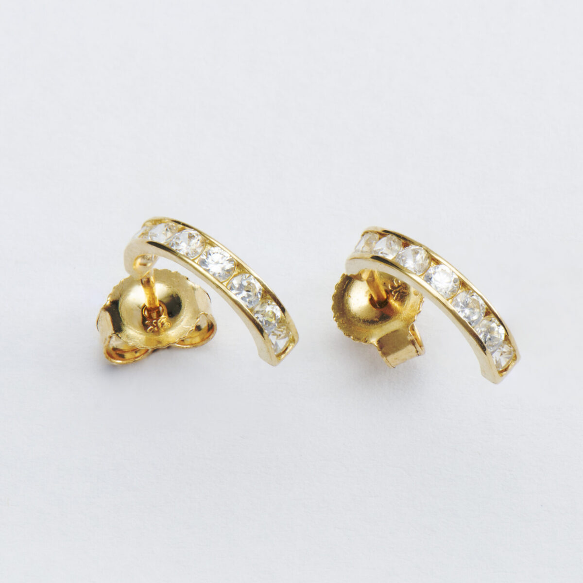 Earrings in customised box <br><em>single row push over</em>
